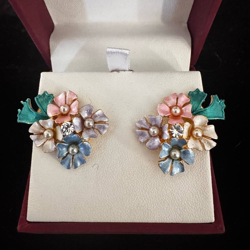 Vintage Clip-on Earrings